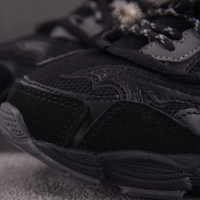Toga x Gel-Cumulus 16 TG 'Black Pure Silver'