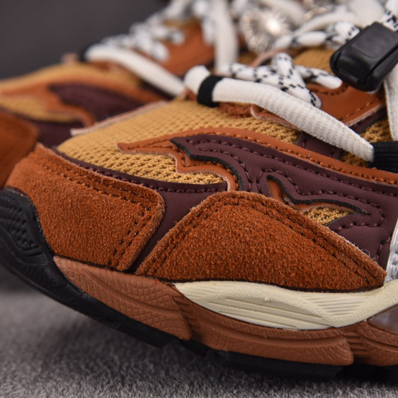 Toga x Gel-Cumulus 16 TG 'Brown Blue Pure Silver'