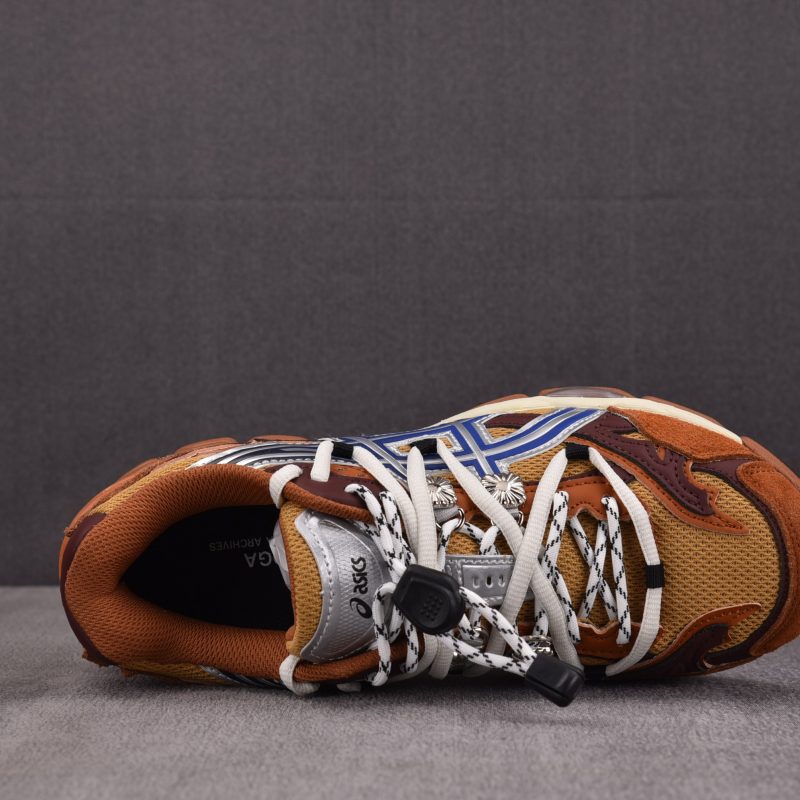 Toga x Gel-Cumulus 16 TG 'Brown Blue Pure Silver'