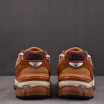Toga x Gel-Cumulus 16 TG 'Brown Blue Pure Silver'