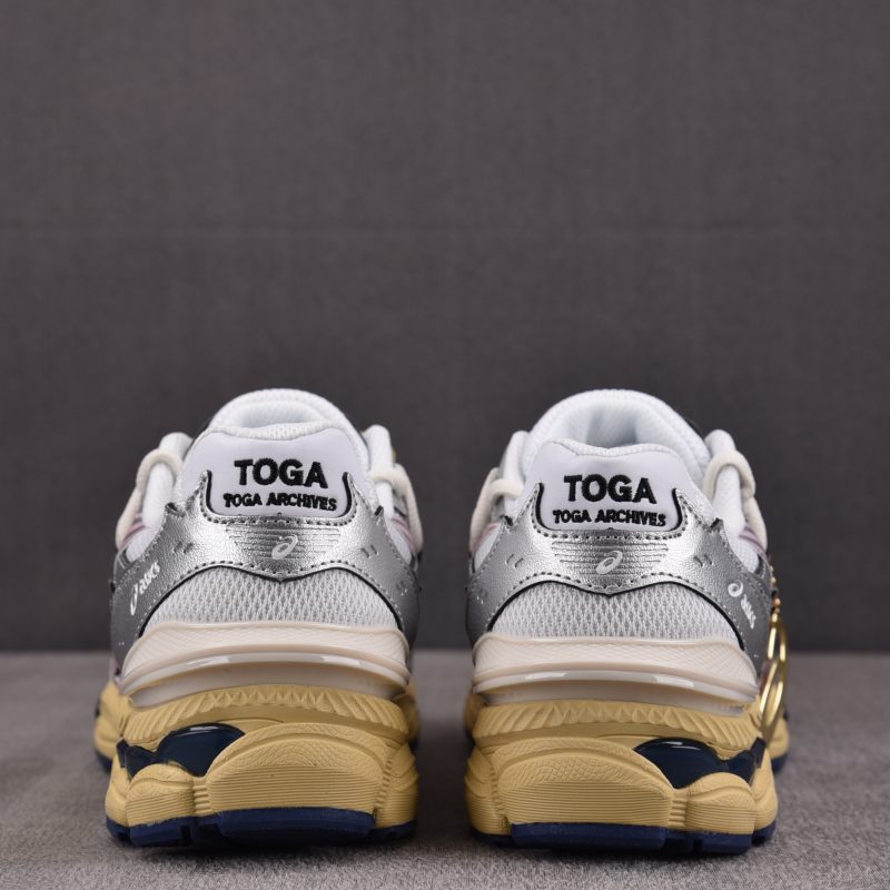 Toga x Gel-Cumulus 16 TG 'White Red Pure Silver'